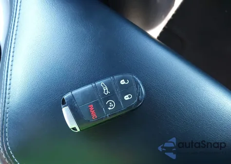 2022 Dodge Challenger R/T Scat Pack z USA, uszkodzony, nr VIN 2C3CDZFJ7NH260778